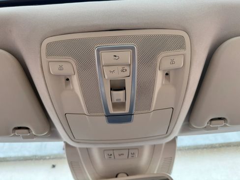 Used 2018 Mercedes-Benz GLE 350 4MATIC image 26