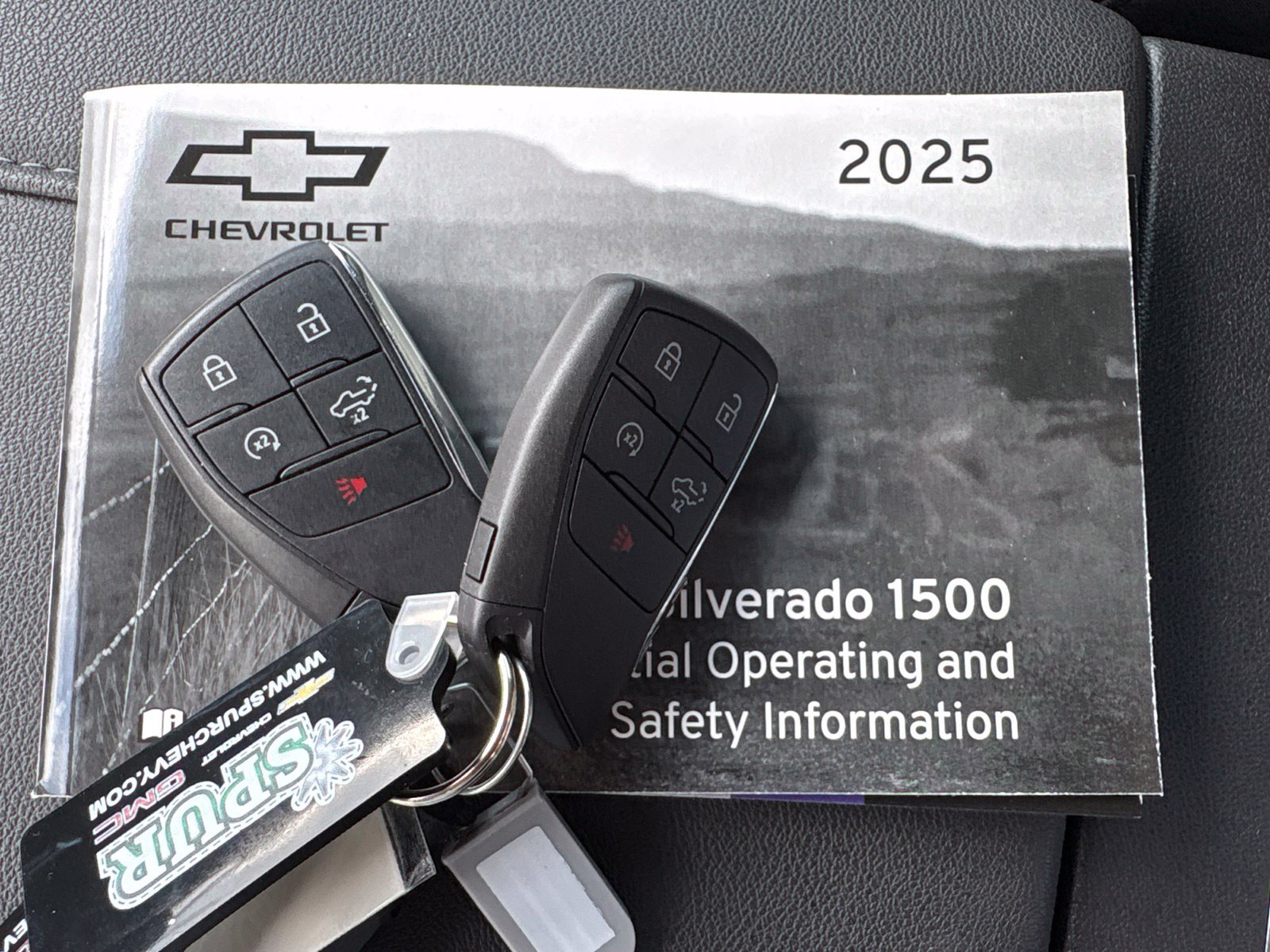 Used 2025 Chevrolet Silverado 1500 LT Trail Boss w/ Protection Package AWD/4WD image 28
