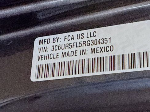 Used 2024 RAM 2500 Laramie image 39