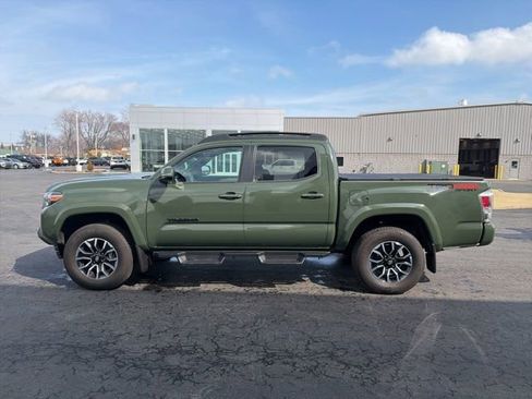 Certified 2022 Toyota Tacoma TRD Sport image 4