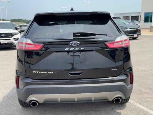 Used 2024 Ford Edge Titanium AWD/4WD image 4