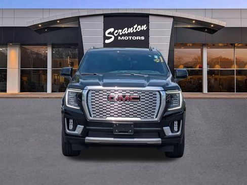 Used 2023 GMC Yukon XL Denali AWD/4WD image 9