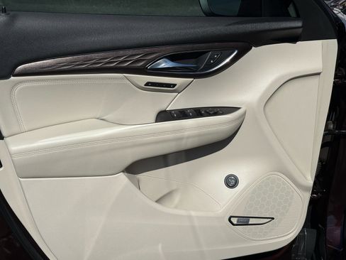 Used 2022 Buick Envision Avenir w/ Technology Package II image 17