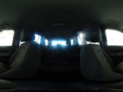 Used 2025 Chevrolet Equinox LT image 41