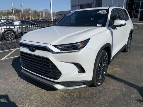 Certified 2024 Toyota Grand Highlander MAX Platinum image 4