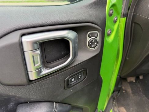 Used 2020 Jeep Wrangler Unlimited Sahara w/ Uconnect 4C Nav & Sound Group image 12