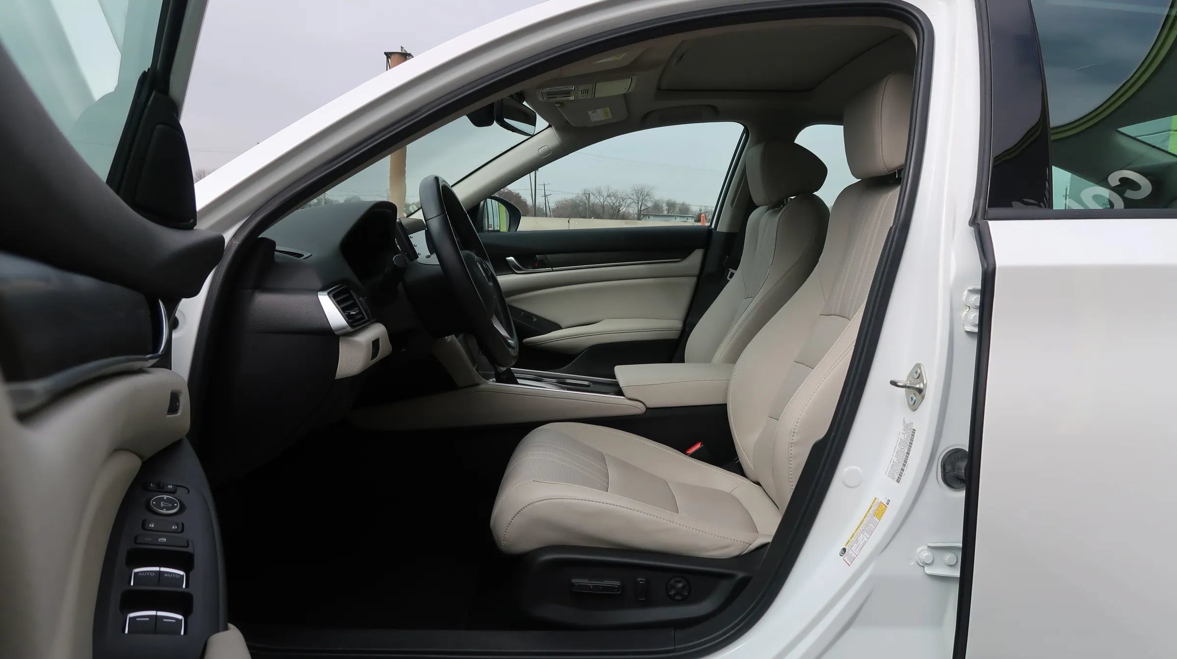 Used 2021 Honda Accord EX-L image 14