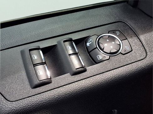 Used 2019 Ford F150 Lariat w/ Trailer Tow Package AWD/4WD image 18