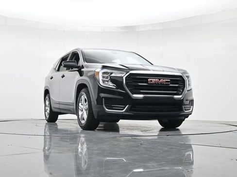 Used 2022 GMC Terrain SLE image 31