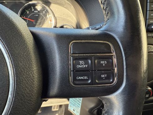 Used 2013 Jeep Wrangler Unlimited Sport image 17