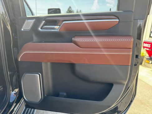 Used 2025 GMC Sierra 2500 Denali Ultimate AWD/4WD image 33