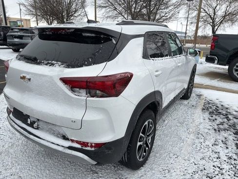 Used 2025 Chevrolet TrailBlazer LT image 8