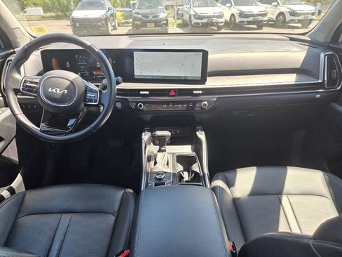 Used 2025 Kia Sorento X-Line EX AWD/4WD image 12