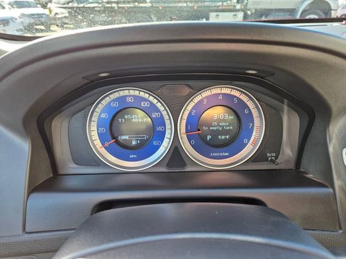 Used 2012 Volvo XC60 T6 R-Design Platinum image 3