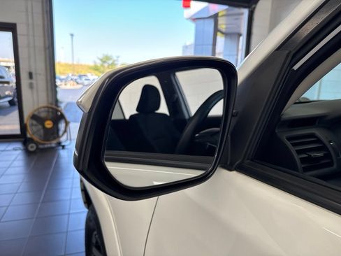 Used 2020 Toyota 4Runner TRD Off-Road AWD/4WD image 13