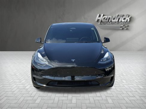 Used 2024 Tesla Model Y Performance AWD/4WD image 3