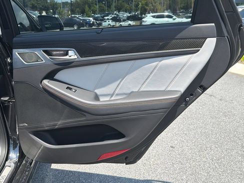Used 2018 Genesis G80 3.3T Sport RWD image 18