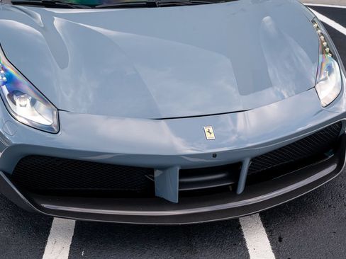 Used 2016 Ferrari 488 GTB RWD image 5