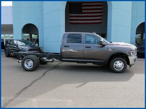 New 2026 RAM 3500 Tradesman AWD/4WD image 2