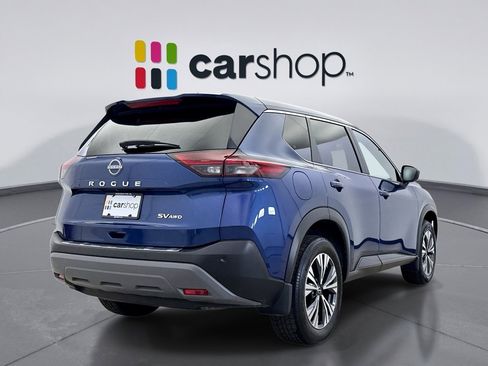 Used 2023 Nissan Rogue SV image 5