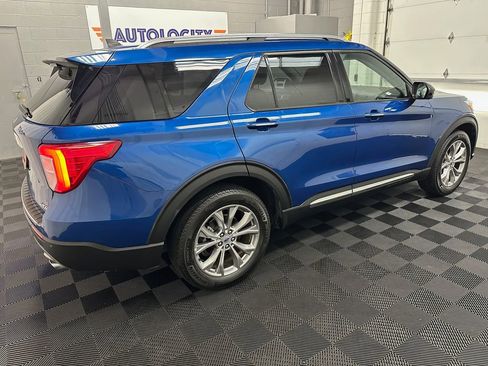 Used 2023 Ford Explorer Limited AWD/4WD image 11