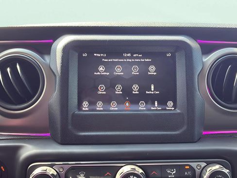 Used 2018 Jeep Wrangler Unlimited Sport S AWD/4WD image 13