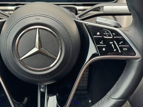Used 2021 Mercedes-Benz S 580 4MATIC Sedan w/ AMG Line image 24