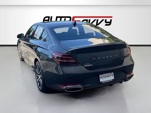 Used 2022 Genesis G70 3.3T RWD image 5