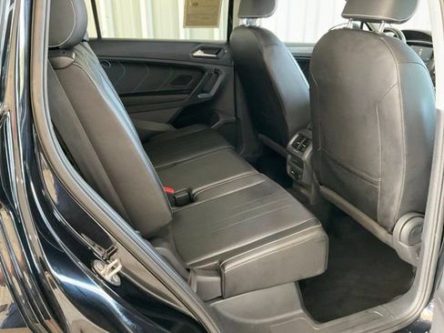 Used 2023 Volkswagen Tiguan SE FWD image 21