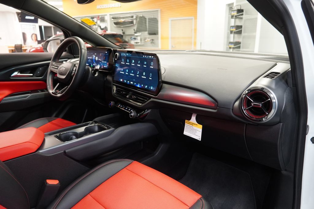Used 2024 Chevrolet Equinox EV RS AWD/4WD image 38