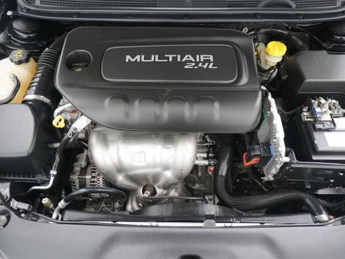 Used 2016 Dodge Dart SXT FWD image 25