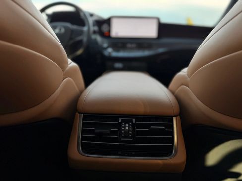 Used 2024 Lexus LS 500 w/ Interior Upgrade Package RWD image 44