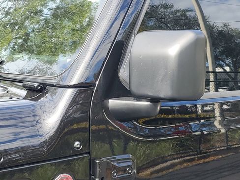 Used 2021 Jeep Wrangler Unlimited Rubicon image 12