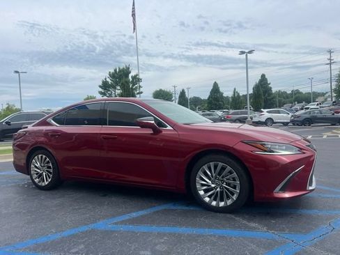 Used 2023 Lexus ES 350 Ultra Luxury w/ Accessory Package (Z2) FWD image 5