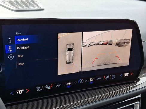 New 2026 Chevrolet Traverse High Country image 14