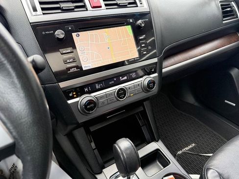 Used 2017 Subaru Outback 2.5i Limited image 25