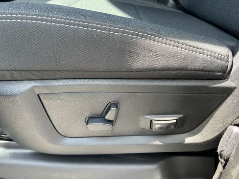 New 2026 RAM 2500 Big Horn AWD/4WD image 10