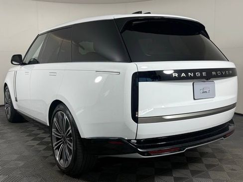 New 2026 Land Rover Range Rover SE image 4