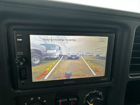 Used 2006 Chevrolet Silverado 1500 LT w/ Light Duty Power Package image 66