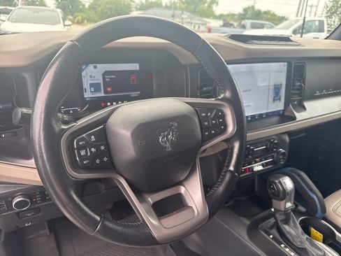 Used 2023 Ford Bronco Wildtrak AWD/4WD image 3