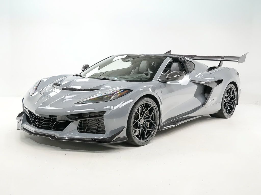 Used 2025 Chevrolet Corvette ZR1 w/ ZR1 Carbon Fiber Aero Package RWD image 1
