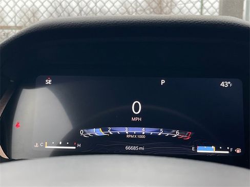 Used 2023 Jeep Grand Cherokee L Laredo image 13