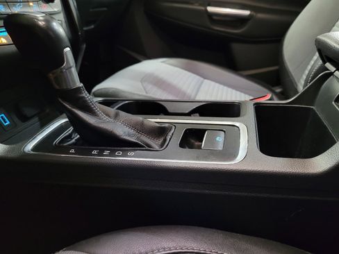 Used 2018 Ford Escape SE w/ SE Sport Appearance Package FWD image 26