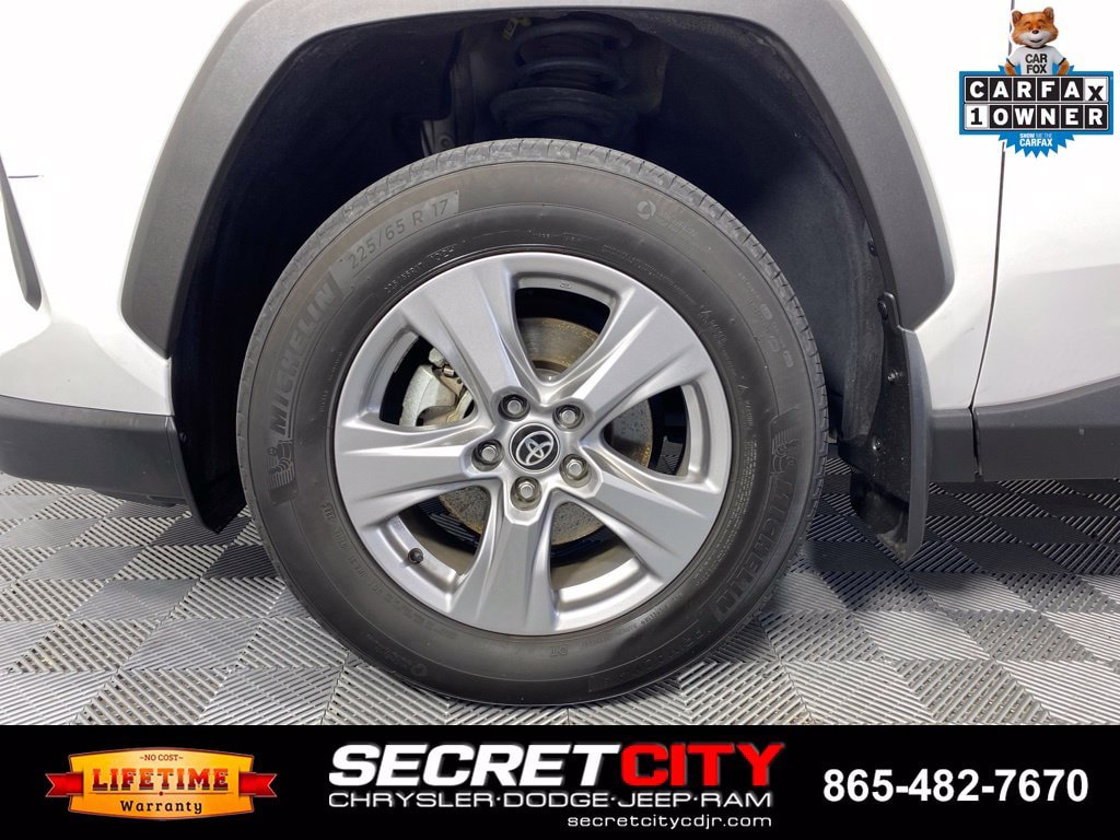 Used 2023 Toyota RAV4 XLE w/ Convenience Package AWD/4WD image 9