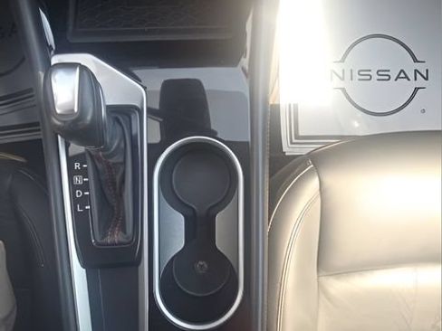Certified 2025 Nissan Altima 2.5 SR w/ SR Premium Package FWD image 17