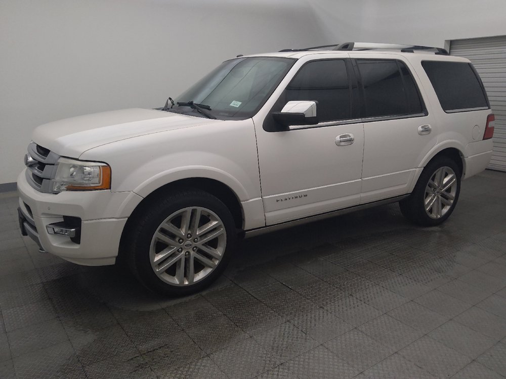 Used 2017 Ford Expedition Platinum AWD/4WD image 2