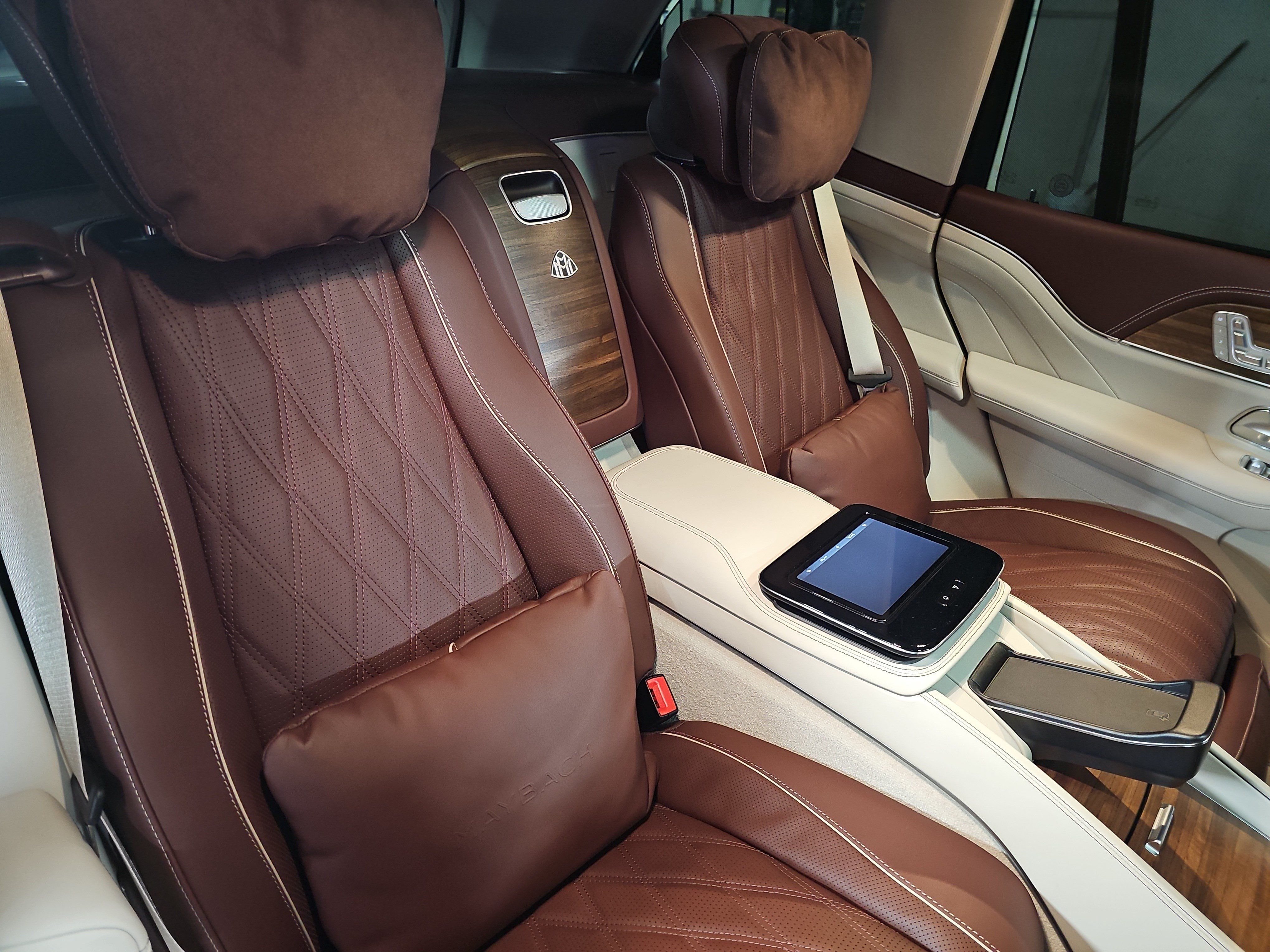 Certified 2024 Mercedes-Benz Maybach GLS 600 4MATIC image 13