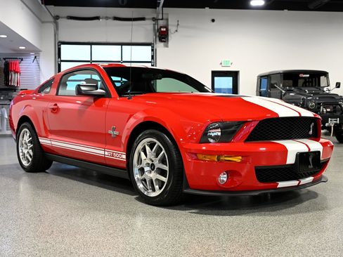 Used 2007 Ford Mustang Shelby GT500 RWD image 3