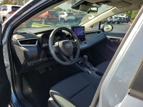 Used 2023 Toyota Corolla LE image 19