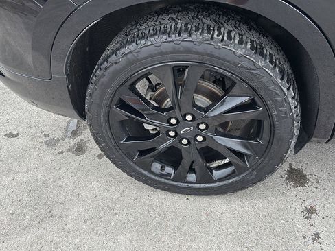 Used 2019 Chevrolet Blazer RS w/ Sun and Wheels Package AWD/4WD image 12